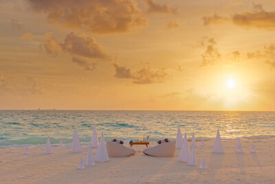 F&B Experiences - Sunset Rendezvous by the Beach
