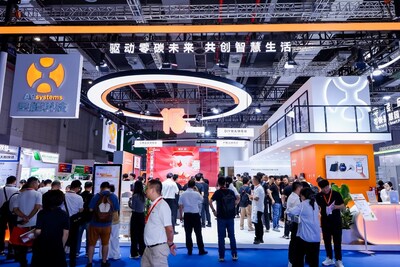 APsystems showcases AI-driven solar & storage solutions at SNEC 2025