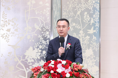 Mr. Sunny SHANG, President of Huawei Cloud Asia Pacific, delivers a speech