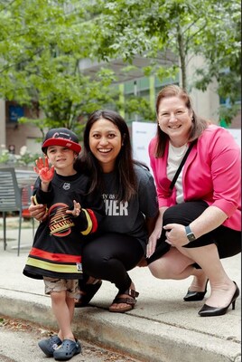 BC Children’s Hospital Foundation patient ambassador during the handprint ceremony (CNW Group/Hyundai Auto Canada Corp.)