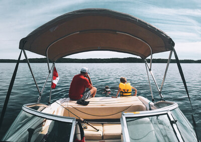 Make the most of summer with fun and relaxation on the water - Discover Boating Canada can help you get started. (CNW Group/Discover Boating Canada)