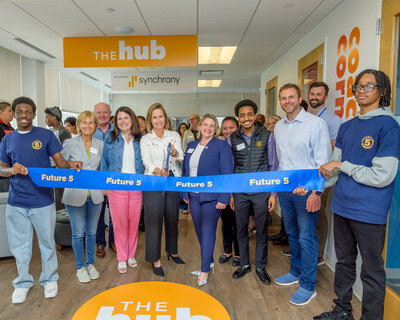 Synchrony joins students and community leaders to celebrate the opening of the new Future 5 Hub in Stamford, CT.