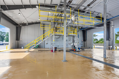 Internal view of Quantix tank wash in Port Allen, LA