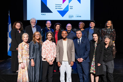 From left to right: Marie-Andrée Chouinard (editor-in-chief of Le Devoir), Michel Levasseur, Louis-Karl Picard-Sioui, Lorraine Desmarais, Jacques Fournier, Mireille Métellus, Daniel Bélanger, Sophie Fouron (evening host), Marie-Christine Cojocaru (general manager of Caisse Desjardins de la Culture), Sophie Prégent (president of the CALQ board of directors), Véronique Fontaine (CEO of CALQ), Manuel Mathieu, Victor Quijada, D. Kimm and Diane Landry. © Louis-Charles Dumais (CNW Group/Conseil des arts et des lettres du Québec)