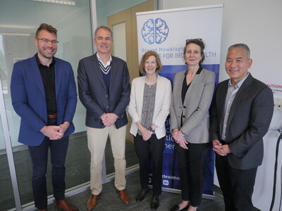 From Left Dr. Mark Cembrowski, Bill Barrable (CEO of Praxis Spinal Cord Institute), Lynn Raymond (Co-Director of the Djavad Mowafaghian Centre for Brain Health), Viviane Poupon (President & CEO of Brain Canada) and Dr. Brian Kwon. (CNW Group/Brain Canada)