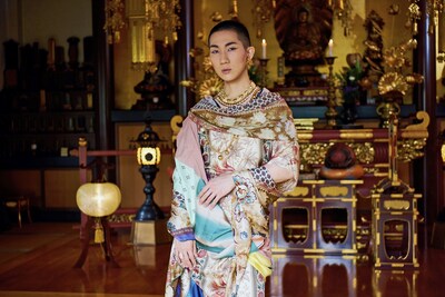 Kodo Nishimura in his Tokyo Temple. Photo by Masaki Sato