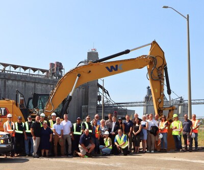 V6Ag PoJ Terminal Groundbreaking 29July25 (CNW Group/V6 Agronomy Inc.)