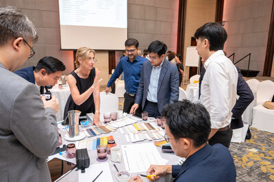 Heleen van Gent, Creative Director of AkzoNobel’s Global Aesthetic Center, led a workshop on the role of color in sustainable design