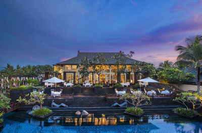 Elevating gourmet dining in Bali with refined degustation menus, romantic beachfront ambiance, and global recognition for excellence.