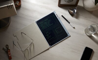 Noteorius smart notebook with dark mode screen for eye-friendly digital notetaking and high focus.