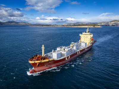 Seabound is deploying its compact marine carbon capture system aboard the UBC Cork (pictured), a 5,700 GT cement carrier owned by Hartmann Group, managed by InterMaritime Group, and chartered out to Heidelberg Materials. The captured carbon will be offloaded as limestone at the Port of Brevik, Norway, for use at Heidelberg Materials’ nearby cement plant.