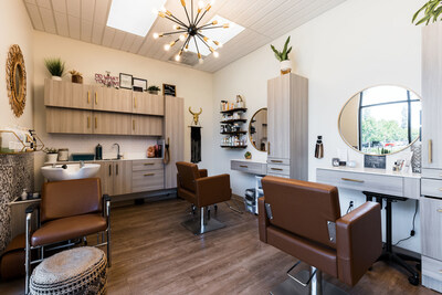 Salon suites for beauty professionals working at Sola Salons