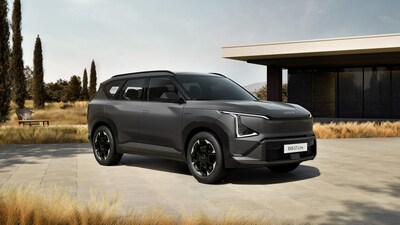 International model shown (CNW Group/Kia Canada Inc.)