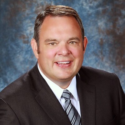 Univar Solutions LLC (“Univar Solutions” or “the Company”), a leading global solutions provider to users of specialty ingredients and chemicals, today announced Robert Craycraft as Chief Executive Officer of its Chemical Distribution & Services division.