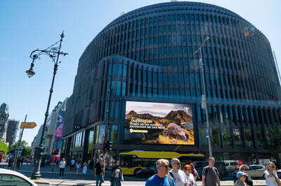 Wonderful Indonesia invites Berliners to explore the country’s natural beauty through an eye-catching OOH display at a prime location on Kurfürstendamm Wonderful Indonesia invites Berliners to explore the country’s natural beauty through an eye-catching OOH display at a prime location on Kurfürstendamm