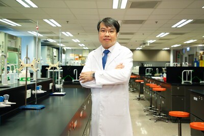 A collaborative research team led by Professor Ken Leung Cham-fai, Associate Professor of the Department of Chemistry at HKBU, has developed a multifunctional nanorobot to facilitate high-performance pollutant degradation and bacteria elimination.