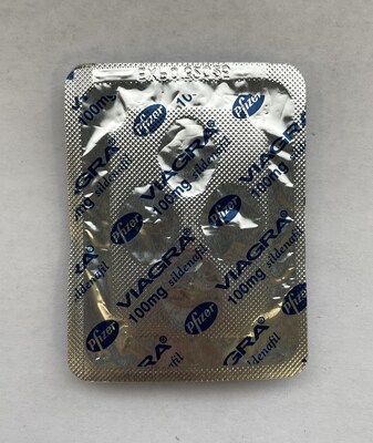 Counterfeit Viagra 100 mg (CNW Group/Health Canada (HC))