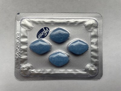 Counterfeit Viagra 100 mg (CNW Group/Health Canada (HC))