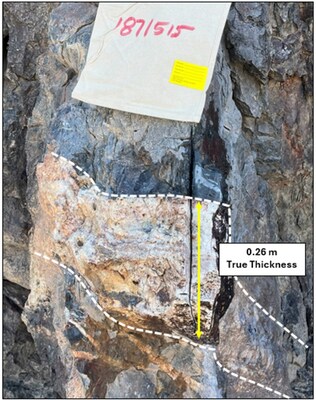 Photograph of channel sample 1871515 cut with a rock saw and taken across the vein.  The sample included a banded to massive quartz vein with quartz after calcite blades.  The classic epithermal textured vein is hosted in the Paleozoic basement rock (CNW Group/A2 Gold Corp)