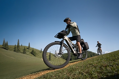 Amflow launches the Amflow TL Carbon, an SUV e-bike fully loaded for all-terrain riding scenario Amflow launches the Amflow TL Carbon, an SUV e-bike fully loaded for all-terrain riding scenario