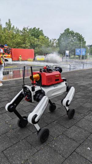 Astrall Dynamics Unveils Integrated Quadruped Firefighting Robot Hypertron-T01 at INTERSCHUTZ 2026