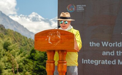 Chairman Kang Tae Sun of BYN BLACKYAK Group delivers a keynote address at the “Himalayan Climate Charter 2026 Namche Summit.”