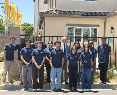 Project Destined student participants from high schools within the Pasadena Unified School District are pictured with Cedric Bobo, Co-founder and CEO of Project Destined; Adrian Foley, CEO of Brookfield Residential; and Rico Green, Assistant Superintendent, Brookfield Residential, at a Brookfield Residential community in Southern California.