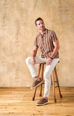Align™ Jenson in Terra Brown. 