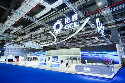 The GCL SI booth at SNEC 2026 in Shanghai showcases scenario-based PV solutions (PRNewsfoto/GCL SI)