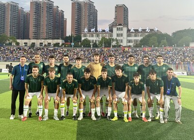 Generation C (Hunan) Team: featuring Rivaldo Vitor Borba Ferreira (second from left, top row), Javier Saviola (third from left, bottom row) and FC Barcelona Youth Team. (PRNewsfoto/CSTS Enterprises)