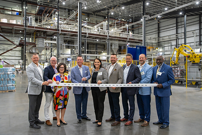 KENT WORLDWIDE™ celebrated the grand opening of its new World’s Best Cat Litter® flagship manufacturing facility with a ribbon-cutting ceremony.