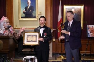 The Royal Society of Saint George, California Branch Presents Professor Lingyun Xiang with the Inaugural “Chairman’s Legacy Award”