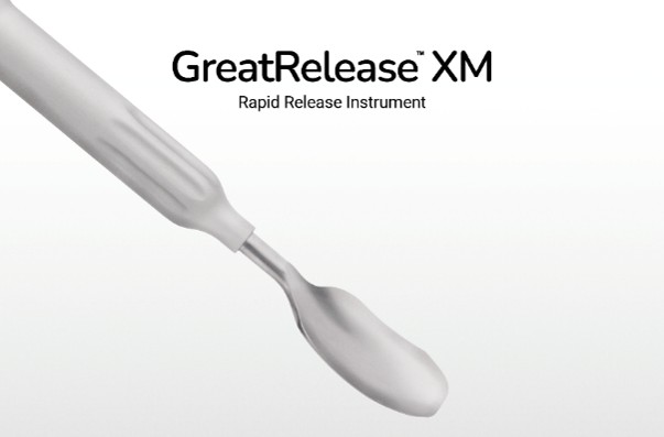 Dynamic Compression Locking Implant