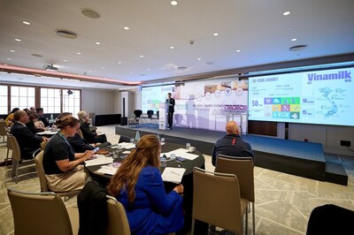 Vinamilk’s representative delivered a presentation at the Global Dairy Congress 2026 under the theme “50 Years, One Purpose: Relentless Brand Transformation.” Vinamilk’s representative delivered a presentation at the Global Dairy Congress 2026 under the theme “50 Years, One Purpose: Relentless Brand Transformation.”