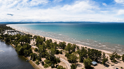 Longest freshwater beach in the world