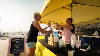 Mobile food concesssion in Wasaga Beach