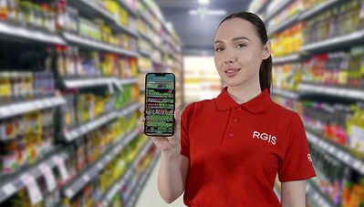 RGIS field associate demonstrates the RGIS Count Assurance platform during a retail store audit.
