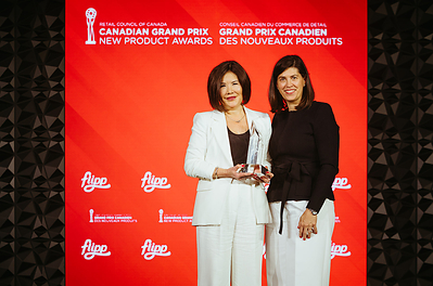 Lifetime Achievement Award Winner Sandra Sanderson, CMO, Empire Company Ltd. and RCC President & CEO Kim Furlong
