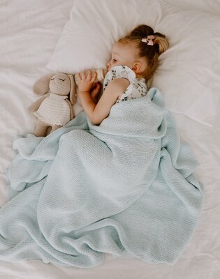 Woven Woven Kids Bamboo Weighted Blanket in Glacier Blue 1.5kg