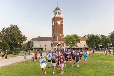 Students make their way across the FHU campus during Interface, the university’s new-student orientation program. This fall, Freed-Hardeman University welcomed 2,296 students, with growth in new-student enrollment, international enrollment and the number of students living on campus.