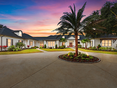 This oceanside estate in Ponte Vedra Beach, FL sits on an unusually large lot of 3.22 acres. The luxury property was asking $5.75 million, but will now sell to the highest bidder without reserve in a luxury auction® scheduled for October 29, 2026. Platinum Luxury Auctions is managing the sale in cooperation with listing agent Priscilla Johnson of Berkshire Hathaway HomeServices Florida Network Realty. The home is owned by former PGA Tour executive Leonard Brown, Jr. FLLuxuryAuction.com.