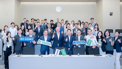 Advantech and DEKRA Group Photo