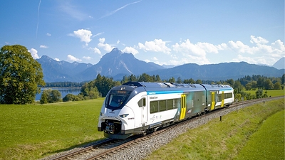 A Siemens Mobility Mireo Plus H hydrogen train, powered by Ballard FCrail™ fuel cell engines. Photo credit: Siemens Mobility GmbH