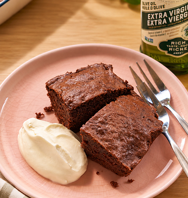 A festive chocolate and pumpkin dessert showcasing the versatility of seasonal flavours and Bertolli Extra Virgin Olive Oil.