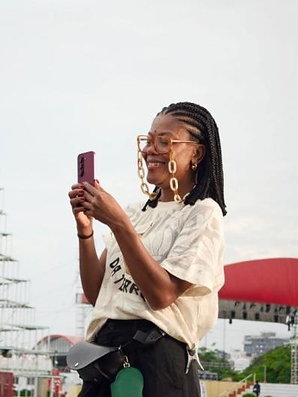 Renowned photographer Angélica Dass captures portraits using the TECNO CAMON Slim 5G in Manila, Philippines Renowned photographer Angélica Dass captures portraits using the TECNO CAMON Slim 5G in Manila, Philippines