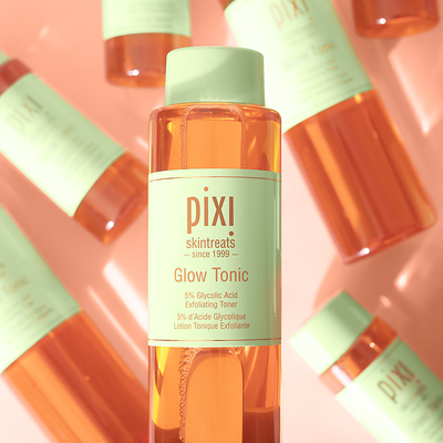 First launched in 1999, Glow Tonic was created to tackle the visible signs of dullness, uneven-looking texture and pores. This Glowtober, Pixi is putting the spotlight back on its original alcohol-free toner: 5% Glycolic Acid gently exfoliates dead surface skin cells, while Aloe Vera helps soothe and Ginseng revitalizes the appearance of skin. The result is a complexion that looks smoother, brighter and more radiant.