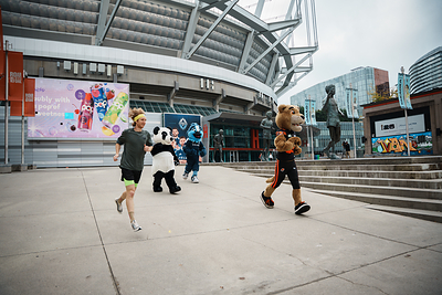 Shaun Stephens-Whale racing mascots to BC Place