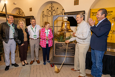 The owners of Northgate González Market officially opened the new Mercado González in La Habra, Calif., blending the everyday convenience of grocery shopping with authentic Mexican food, artisan goods, a full bar, and gathering spaces that celebrate the richness of Mexican culture.