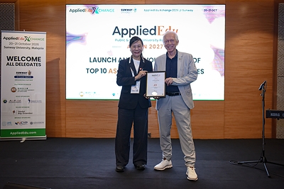 Mandy Mok, Founder and Chief Executive Officer of AppliedEdu and Professor Sibrandes Poppema, President and Vice-Chancellor of Sunway University